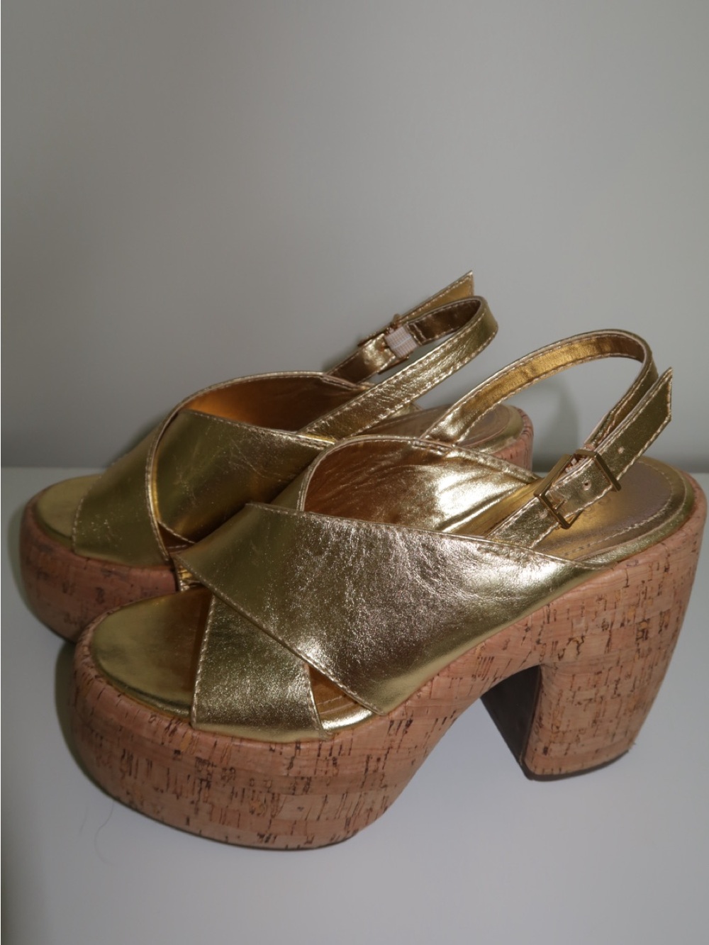 SCHUTZ Gold Metallic Cork Platform Slingback Sandals